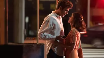 The white shirt of Darren Colt (Matthew Gray Gubler) in Horse Girl