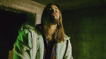 Parka Stone Island bleue claire de SCH dans SCH - R.A.C. (Clip officiel)