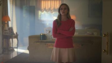 The sweater fuschia Ralph Lauren Carla (Ester Expósito) in Elite (S03E01)