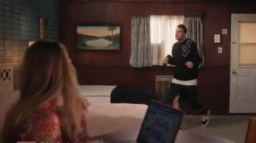 Vans Black Sneak­ers worn by David Rose (Daniel Levy) in Schitt's Creek Season 6 Episode 12