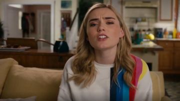 Stripe Raw Sweat­shirt worn by Taylor Otto (Meg Donnelly) in American Housewife Season 4 Episode 15
