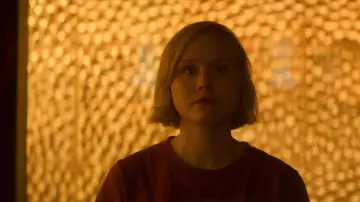 T-Shirt Red worn by Katie (Alison Pill) in Devs Season 1 Episode 5