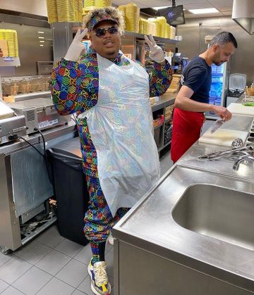 The jacket Gucci GG Psychedelic of Naza on his account Instagram @nazaofficiel