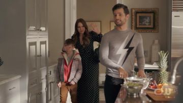 Lighting Bolts Sweater worn by Sam Jones (Rafael de la Fuente) in Dynasty (Season 3)