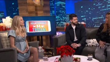 LPA Natasha Vestido usado por Morgan Stewart en E! Noticias marzo 27, 2020