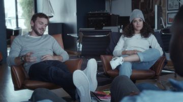The pair of sneakers Adidas Superstar worn by Inès (Sabrina Ouazani) in Validated (S01E03)