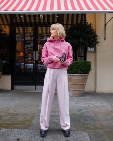 Black Chunky Boots of Naaomi en la cuenta de Instagram @naaomiross