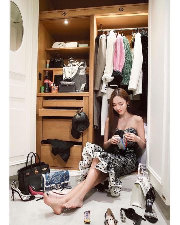 Brodée à Pois en Soie de la Robe de Jessica Jung sur l'Instagram account @jessica.syj