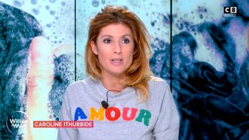 The grey sweatshirt LOVE of Caroline Ithurbide in William at noon the 14.02.2020