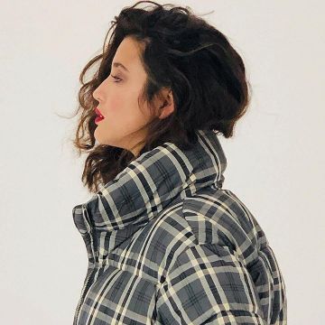 The jacket plaid of María Pedraza on his account Instagram @mariapedraza_