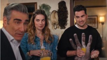 Block Letter Monogram Necklace worn by Alexis Rose (Annie Murphy) in Schitt's Creek Season 6 Episode 13