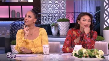 Alexis Imogene Floral de la Combi porté par Jeannie Mai sur Le Réel, le 31 Mars 2020