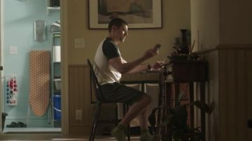 Green/White contrast sleeve raglan t-shirt worn by Doug McKenna (Brian J. Smith) as seen in Treadstone (S01E03)