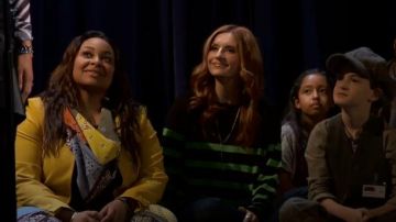 Yellow Jacket worn by Raven Baxter (Raven-Symoné) in Raven's Home Season 3 Episode 22