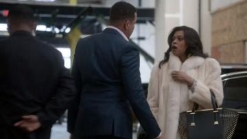 Le sac à main clouté de Cookie Lyon (Taraji P. Henson) dans la série Empire (Saison 1)