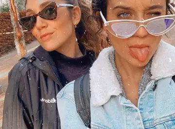 La veste en jean avec col imitation peau de mouton de María Pedraza sur son compte Instagram @mariapedraza_