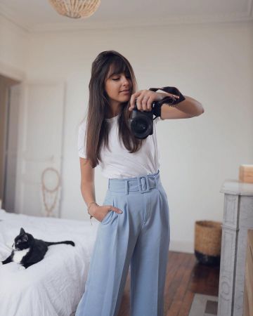 The wide legged pants light blue Sandro de Nolwenn on his account Instagram @nolwenn_creme