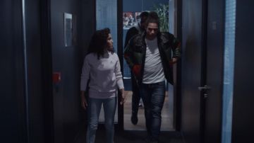 The jacket Superdry worn by Apash (HATIK) in Validated (S01E03)