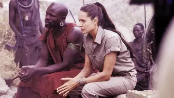 La montre tissot de Lara Croft (Angelina Jolie) dans Lara Croft : Tomb Raider, Le berceau de la vie