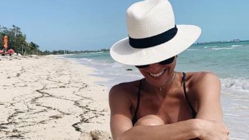 Blanc Chapeau porté par Kristin Cavallari en Très Cavallari