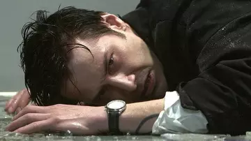 La montre Oris de John Constantine (Keanu Reeves) dans Constantine