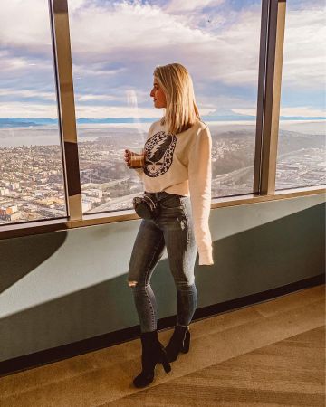 Michael kors Black Bootie de Vanessa Krom{been} Dyer en la cuenta de Instagram @thecheekybeen