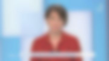 The striped dress caramel Melanie Taravant in C to tell the 03.04.2020