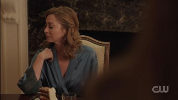 Blue Silk Robe worn by Laura Van Kirk (Sharon Lawrence) in Dynasty (S03E16)