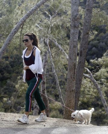 Rebecca Minkoff Jolie Pantalon porté par Kate Beckinsale promener Son Chien le 6 avril 2020