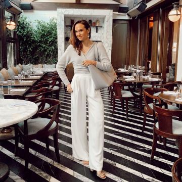 Taille haute Pantalon Jambe de Shalice Noel sur l'Instagram account @shalicenoel