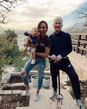 Vans Slip-On Sneak­ers of Shalice Noel on the Instagram account @shalicenoel