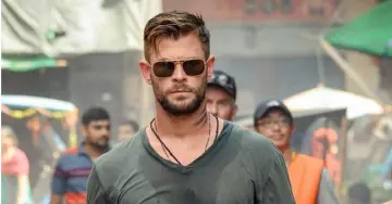 Les lunettes de soleil portées par Tyler Rake (Chris Hemsworth) dans le film Tyler Rake 