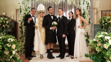 Thom Browne Grossgrain Tipping Tuxedo Jacket worn by David Rose (Daniel Levy) in Schitt's Creek (S06E14)