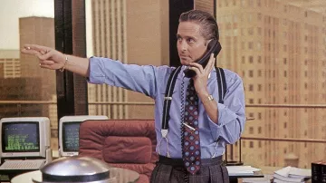 Las correas que lleva Gordon Gekko (Michael Douglas) en Wall Street