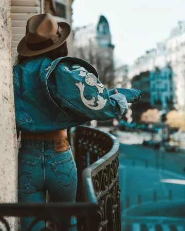 The jean jacket adorned Sandro worn by Leeloo on his account Instagram @dressingleeloo