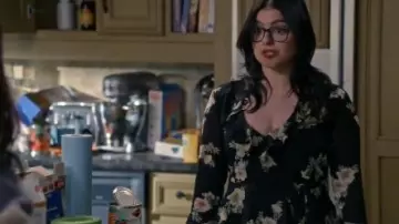 Flo­ral Wrap Top worn by Alex Dunphy (Ariel Winter) in Modern Family Season 11 Episode 17