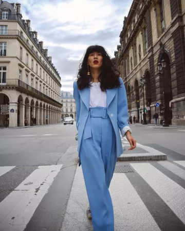 Wide legged pants with blue belt worn by Leeloo on his account Instagram @dressingleeloo