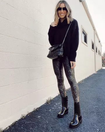Valentino Garavani Rock­stud Rainboot of Jaime Shrayber on the Instagram account @jaimeshrayber