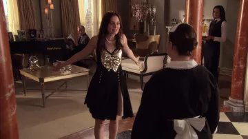 Marc Jacobs Sequin Bow Front Cocktail Dress usado por Blair Waldorf (Leighton Meester) como se ve en Gossip Girl (S03E19)