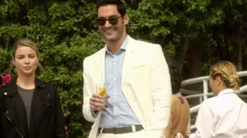 The white suit in linen Lucifer Morningstar (Tom Ellis) in Lucifer (S02E11)