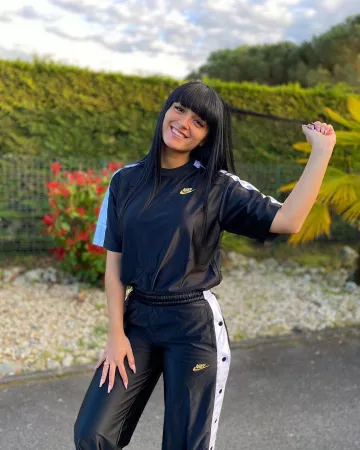 La camiseta negra de Nike que luce Lenna Vivas en su cuenta de Instagram @lenna.vivas