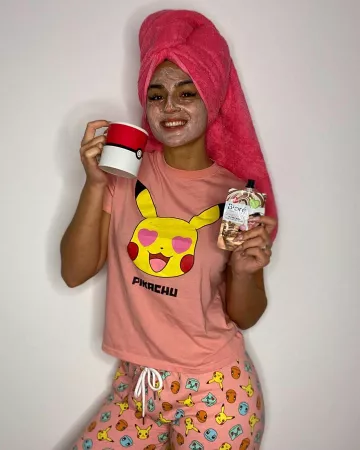 La taza Pokémon de Lenna Vivas en su cuenta de Instagram @lenna.vivas