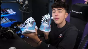 ¡El par de Nike azul claro transparente de Inoxtag en su video all my Sneakers! Te muestro todos mis pares de zapatos (realmente tengo mucho ????)