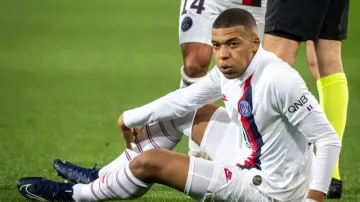 Los calcetines de fútbol del PSG 2019-2020 que lució Kylian Mbappé en su cuenta de Instagram @k.mbappe 