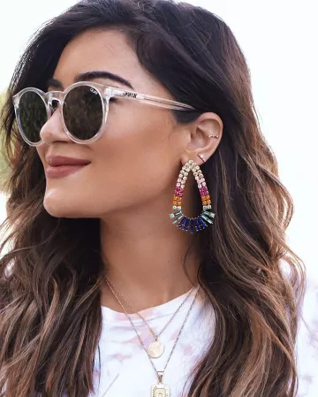 Sun­glass­es of Kristaperez on the Instagram account @kristaperez