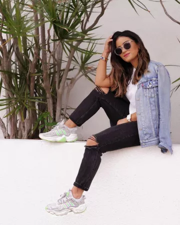 Northside Vintage Tee de Kristaperez en la cuenta de Instagram @kristaperez