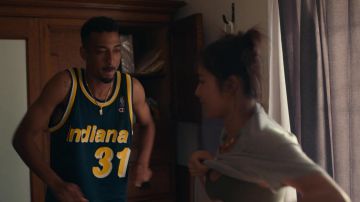 Camiseta del campeón Indiana Pacers usada por Elz (Travis Bennett / Taco) en DAVE (S01E07)