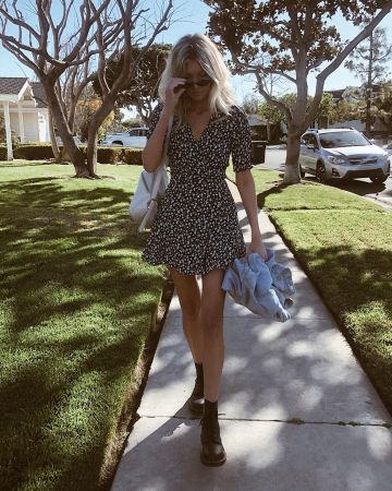 Lucky Wrap Dress of Halley Elefante on the Instagram account @thesaltyblonde