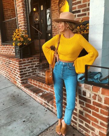Tularosa Soleil Chandail de Halley Elefante sur l'Instagram account @thesaltyblonde