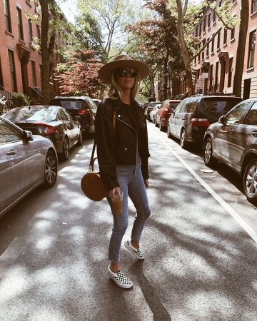 Vans Slip-on, Baskets de Halley Elefante sur l'Instagram account @thesaltyblonde